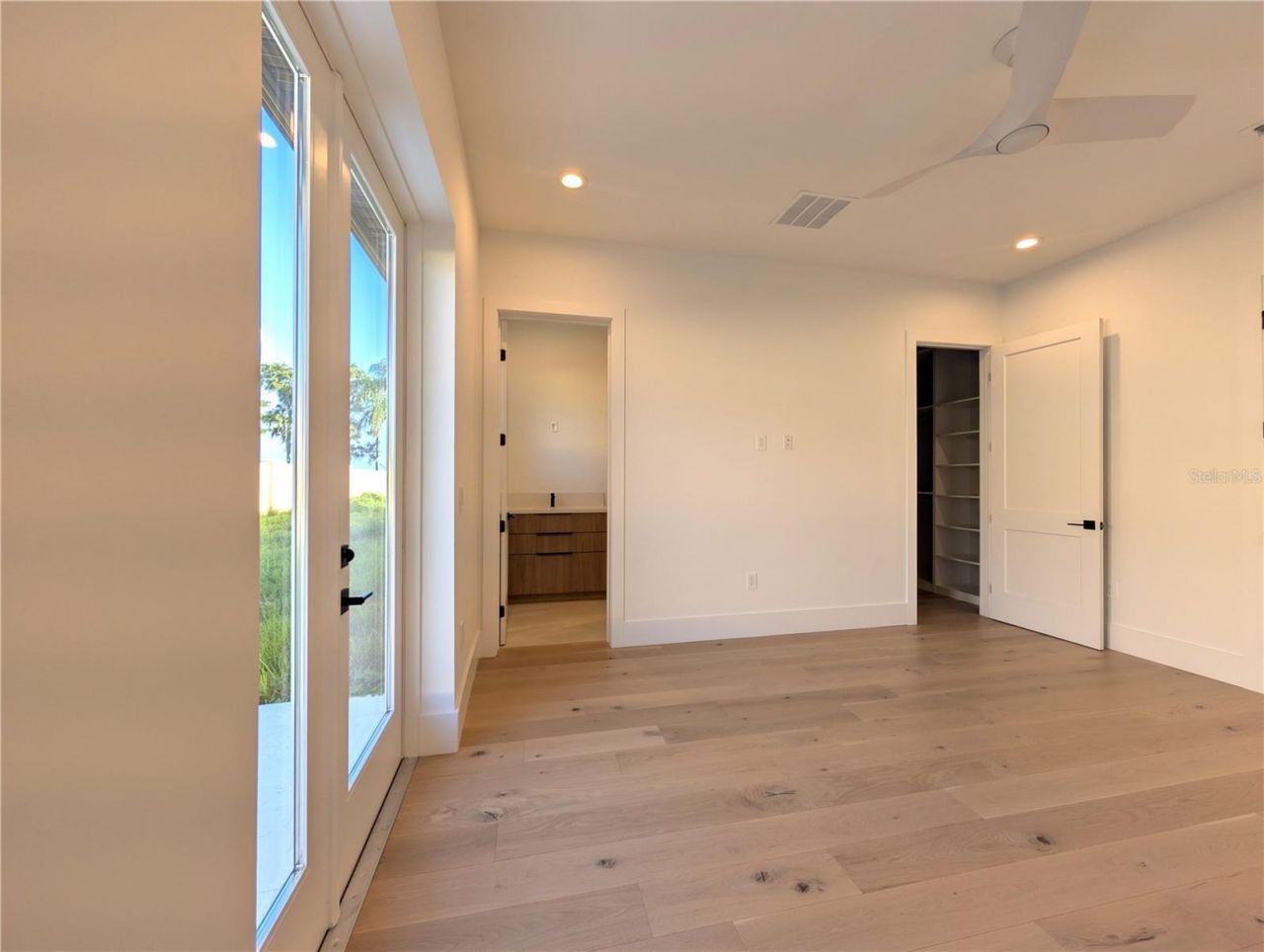 7240 Lake Willis, Orlando, FL 32821 Photo