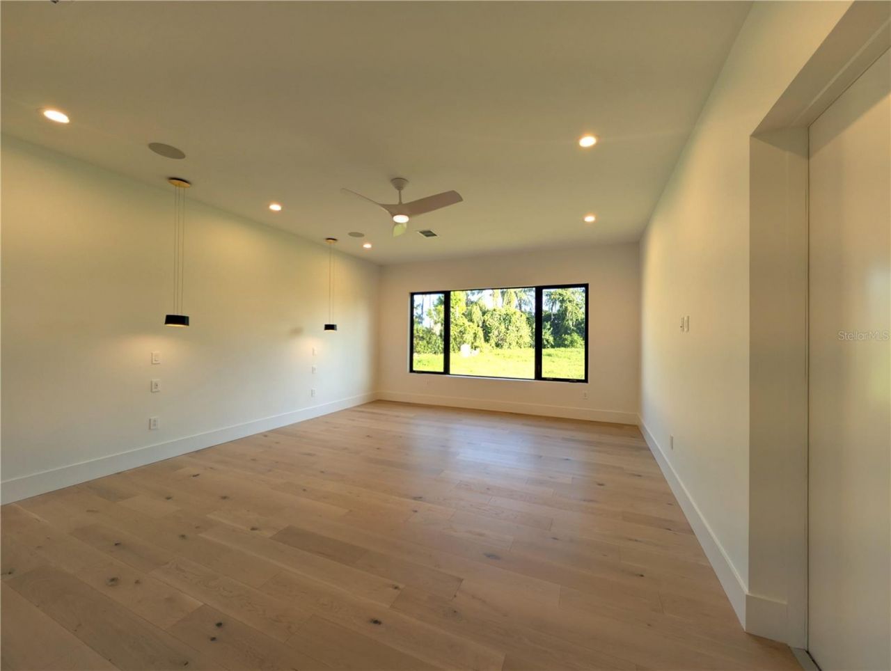 7240 Lake Willis, Orlando, FL 32821 Photo