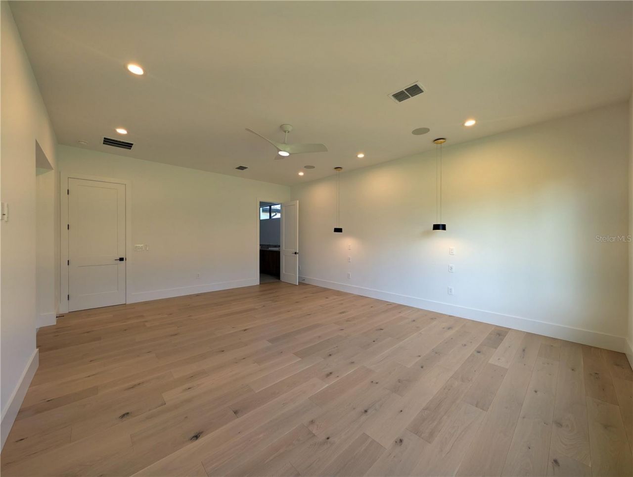 7240 Lake Willis, Orlando, FL 32821 Photo