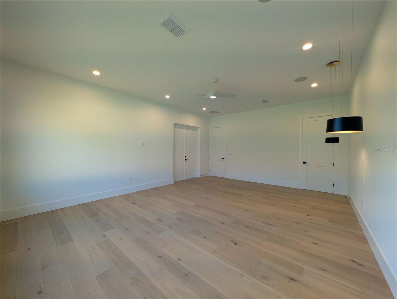 7240 Lake Willis, Orlando, FL 32821 Photo