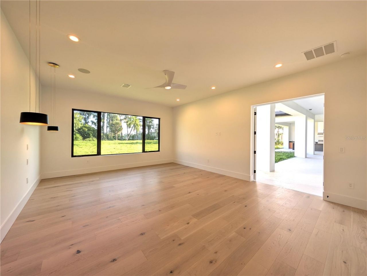 7240 Lake Willis, Orlando, FL 32821 Photo