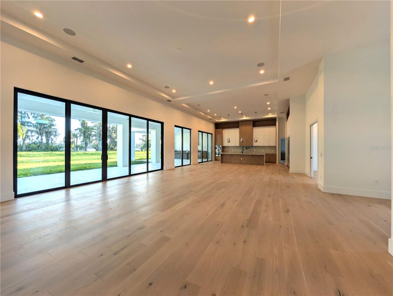 7240 Lake Willis, Orlando, FL 32821 Photo
