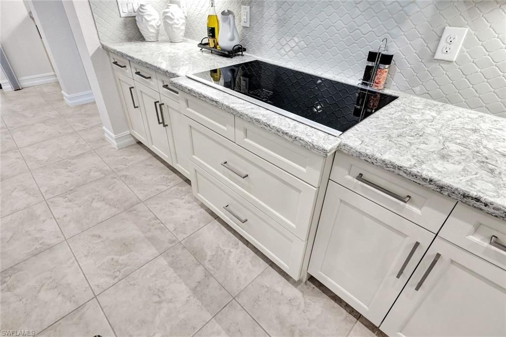 2534 Windward Ct, Unit 15-101, Naples, FL 34112 Photo