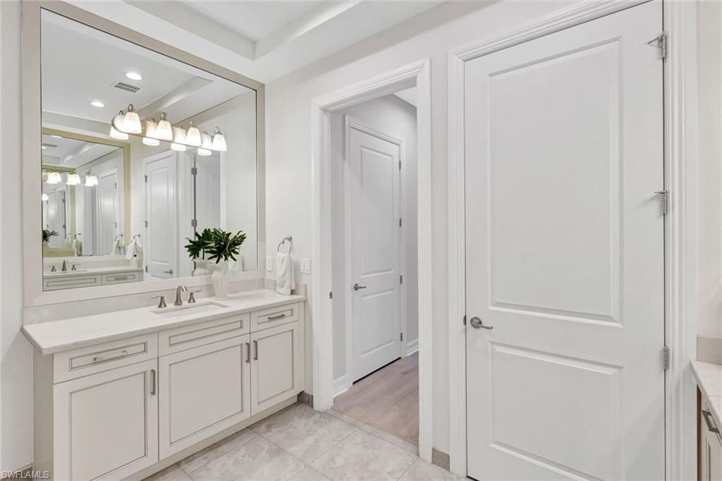 2534 Windward Ct, Unit 15-101, Naples, FL 34112 Photo