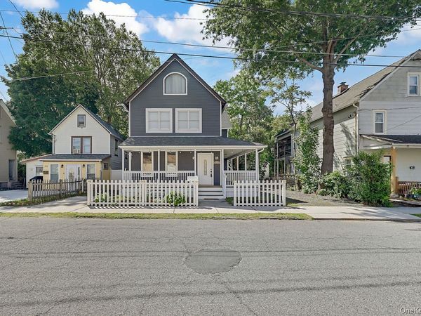 33 Seward Avenue, Port Jervis, NY 12771