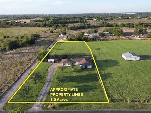 203 Farrar Road, Waxahachie, TX 75165