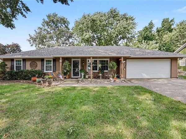 204 14th Avenue, Greenwood, MO 64034