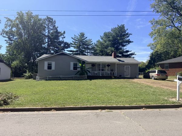 111 N Hampton Ct , Smyrna, TN 37167