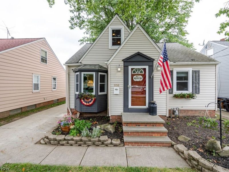 1156 Sunset Road, Mayfield Heights, OH 44124 Photo 2
