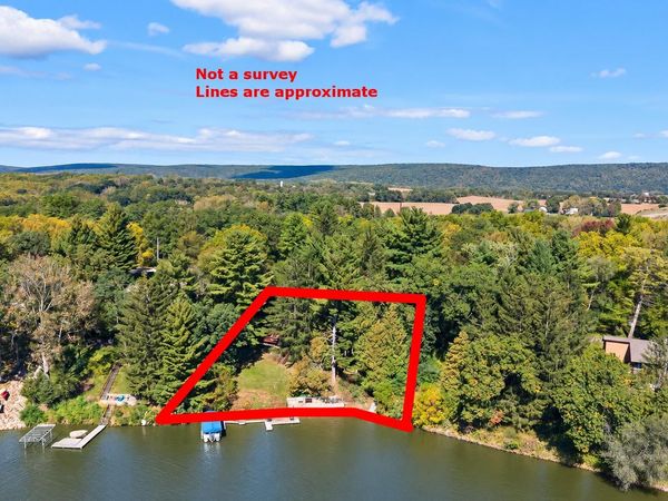 E12615 Weigands Bay, Merrimac, WI 53561