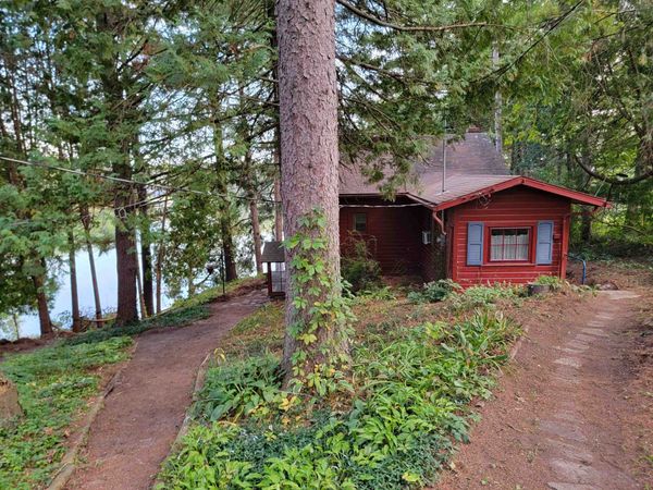 E12615 Weigands Bay, Merrimac, WI 53561
