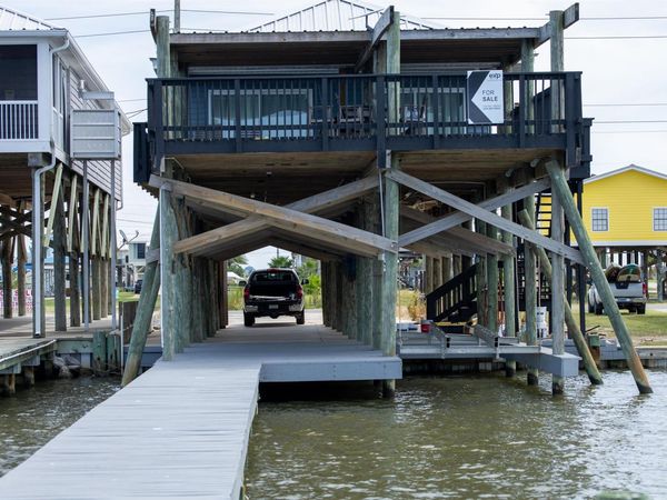 1039 Hwy 1, Grand Isle, LA 70358