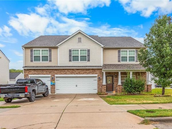 3275 Grandview Club Road, Pfafftown, NC 27040