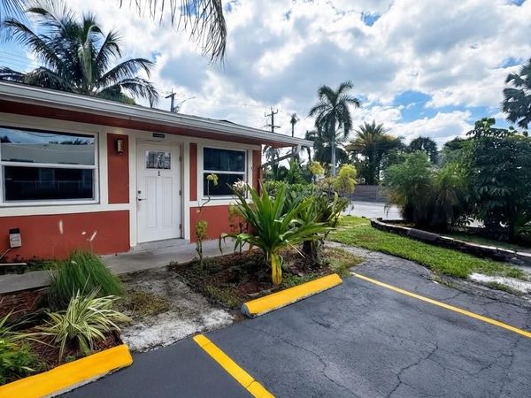1500 NE 62nd Street, Unit 1, Fort Lauderdale, FL 33334