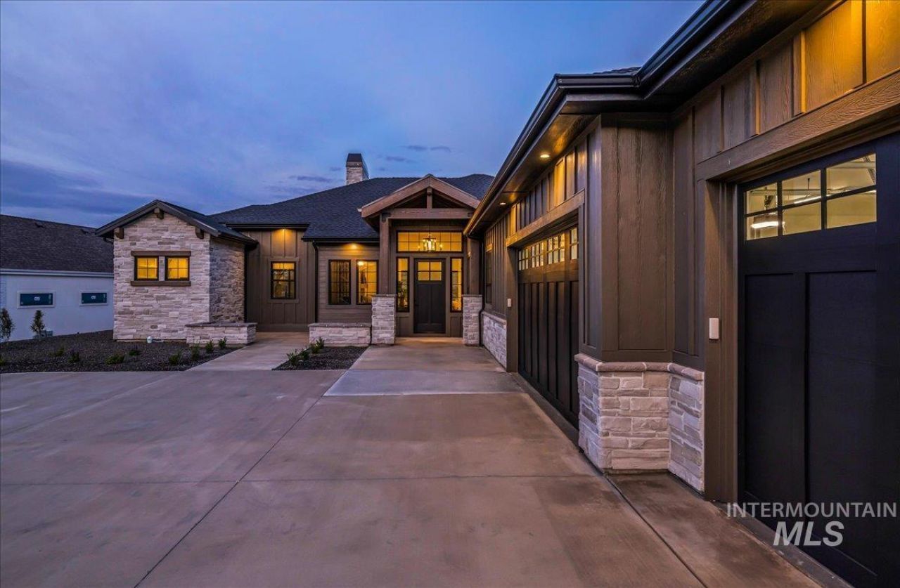 20373 N Swire Green Way, Boise, ID 83714 Main Photo