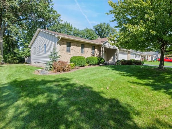 562 Vintage Lane , Rochester, NY 14615