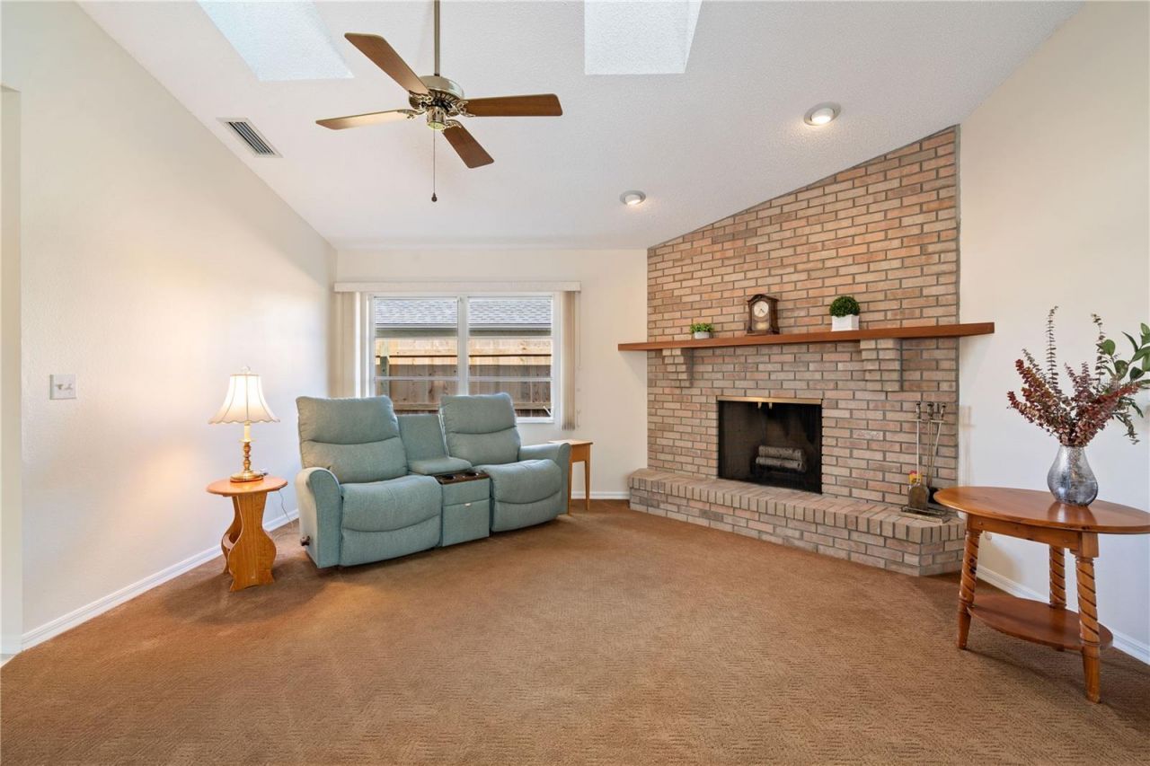 5628 Cynthia Lane, Sarasota, FL 34235 Photo