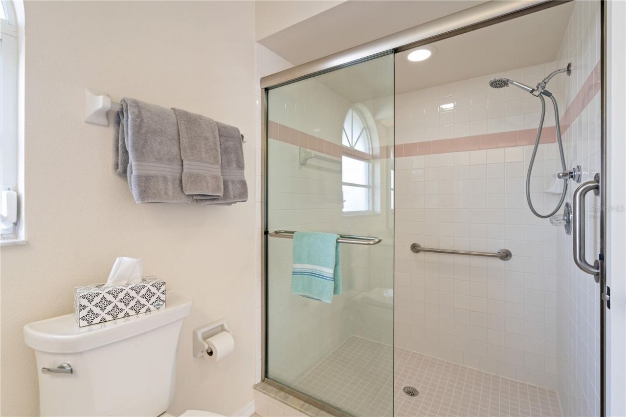 5628 Cynthia Lane, Sarasota, FL 34235 Photo