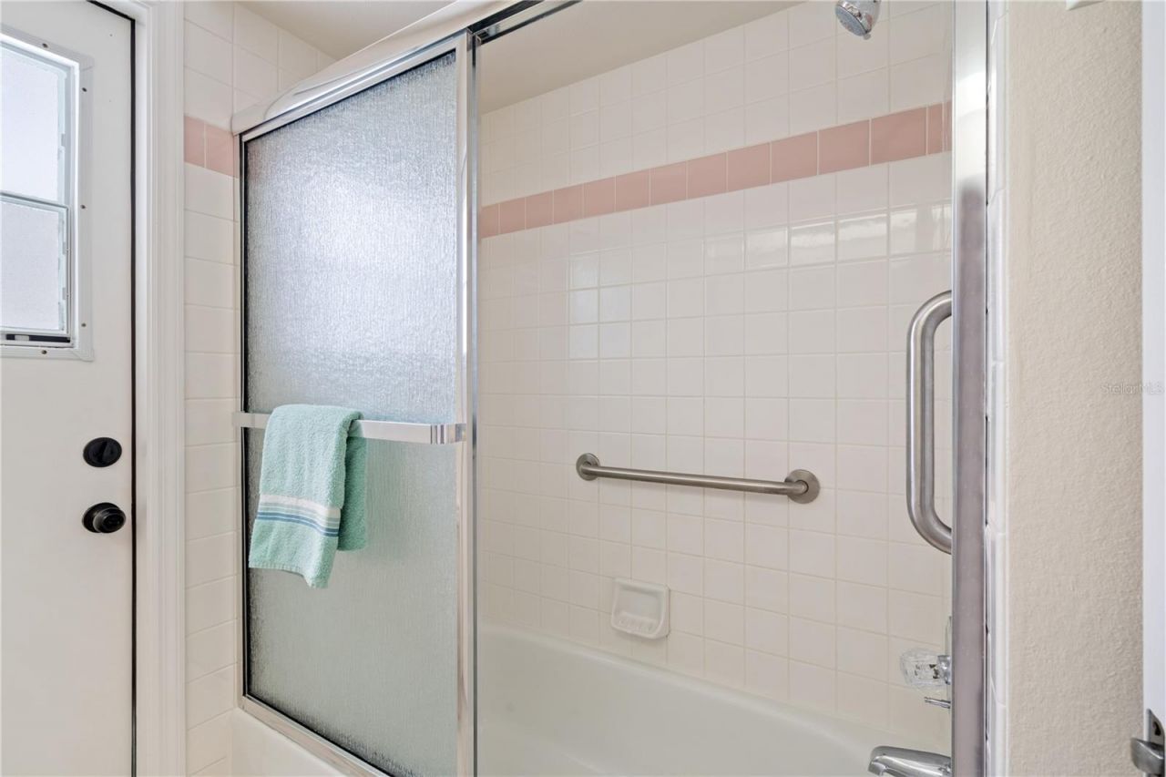 5628 Cynthia Lane, Sarasota, FL 34235 Photo
