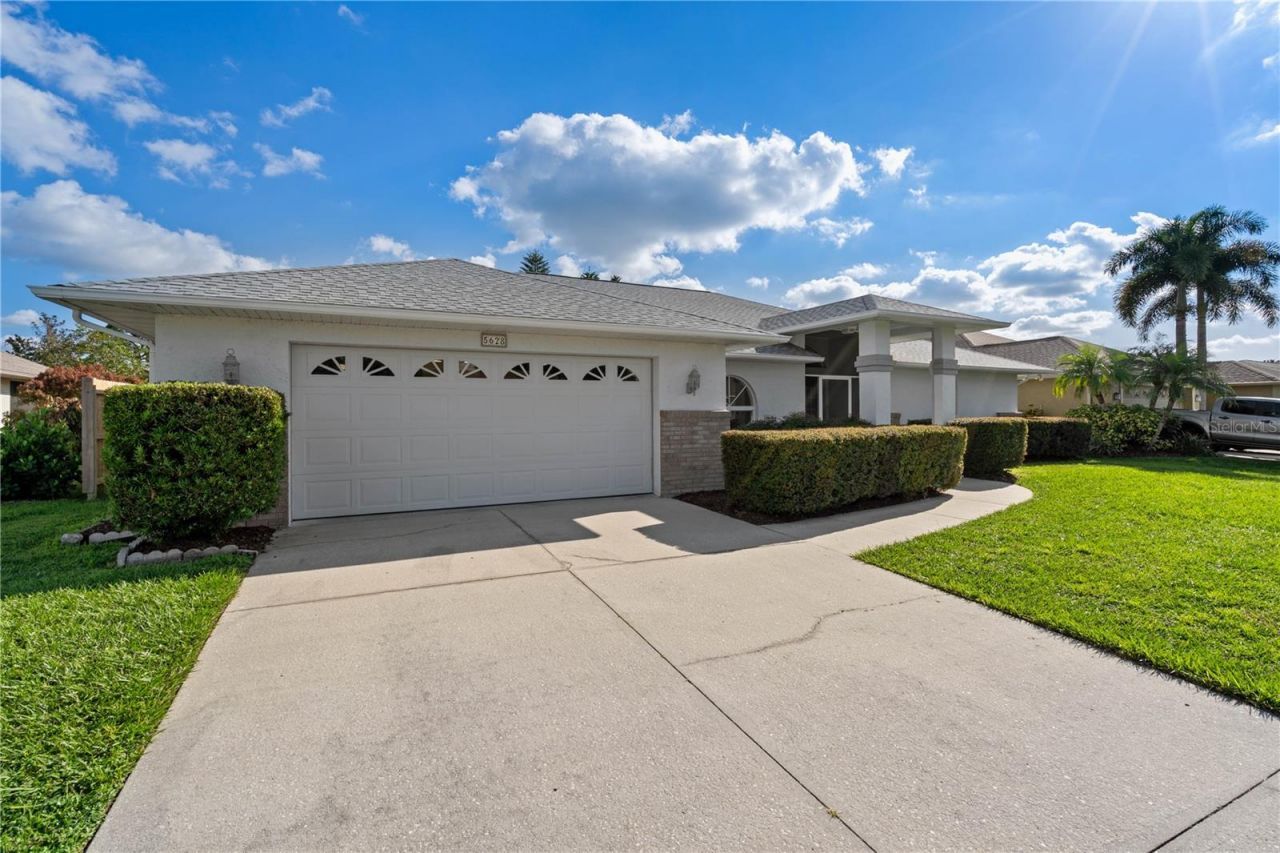 5628 Cynthia Lane, Sarasota, FL 34235 Photo