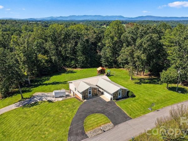 2094 South Fork Drive , Morganton, NC 28655