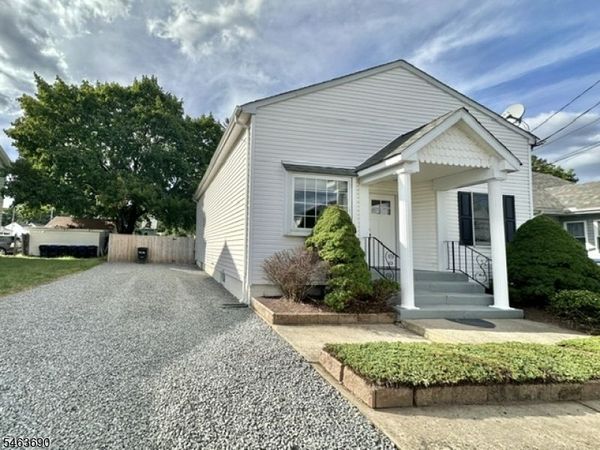 80 Main St, East Brunswick, NJ 08816