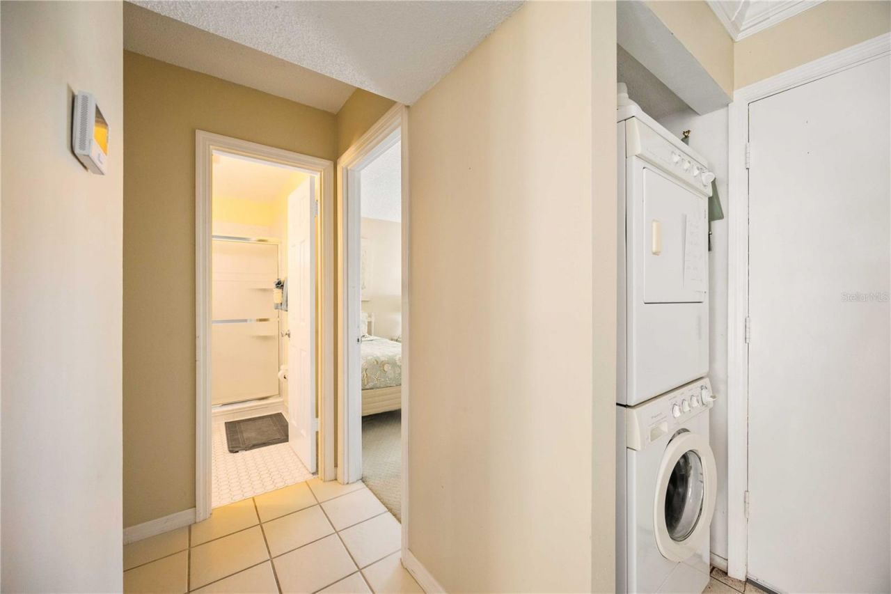 5673 Midnight Pass Road , Unit 202, Sarasota, FL 34242 Photo
