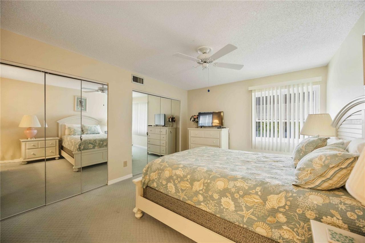 5673 Midnight Pass Road , Unit 202, Sarasota, FL 34242 Photo
