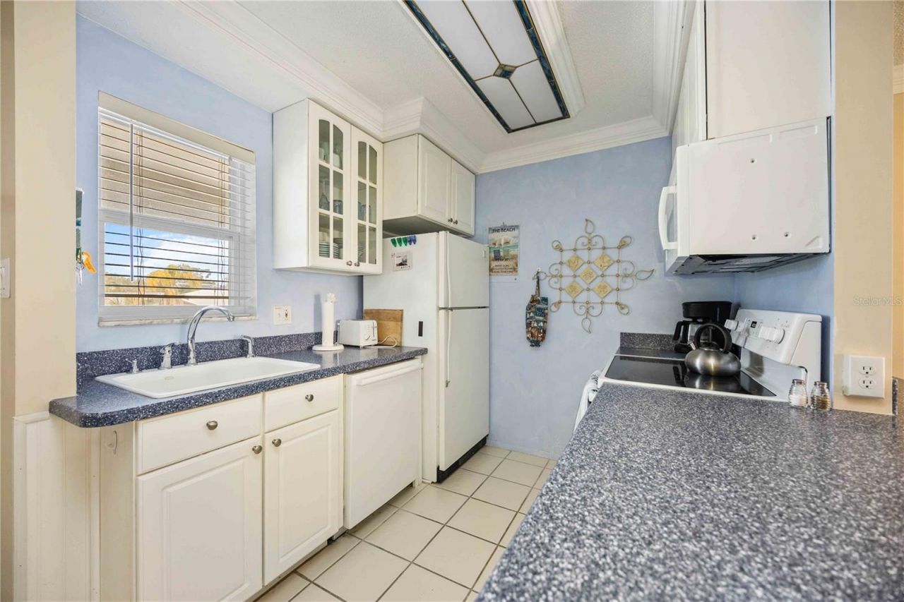 5673 Midnight Pass Road , Unit 202, Sarasota, FL 34242 Photo