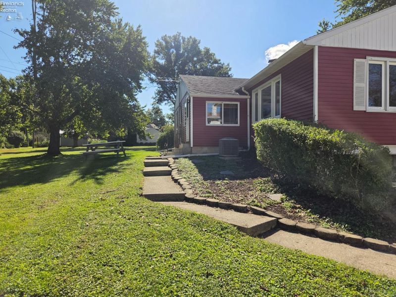 44 Riverlea, Tiffin, OH 44883 Photo 22