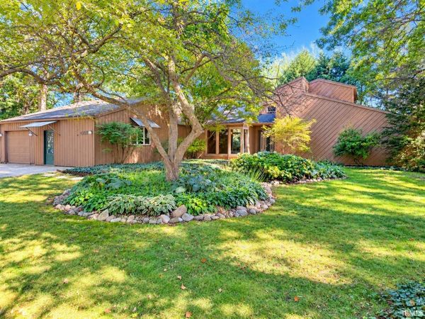 2456 N Shady Court, Warsaw, IN 46582