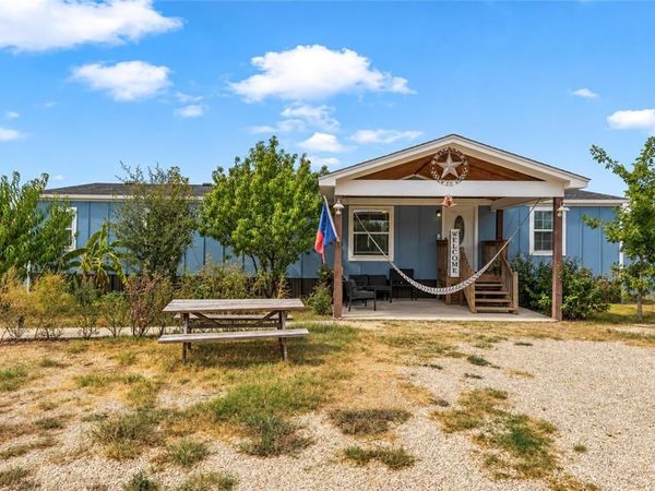 9312 S Lone Star Parkway, Moody, TX 76557