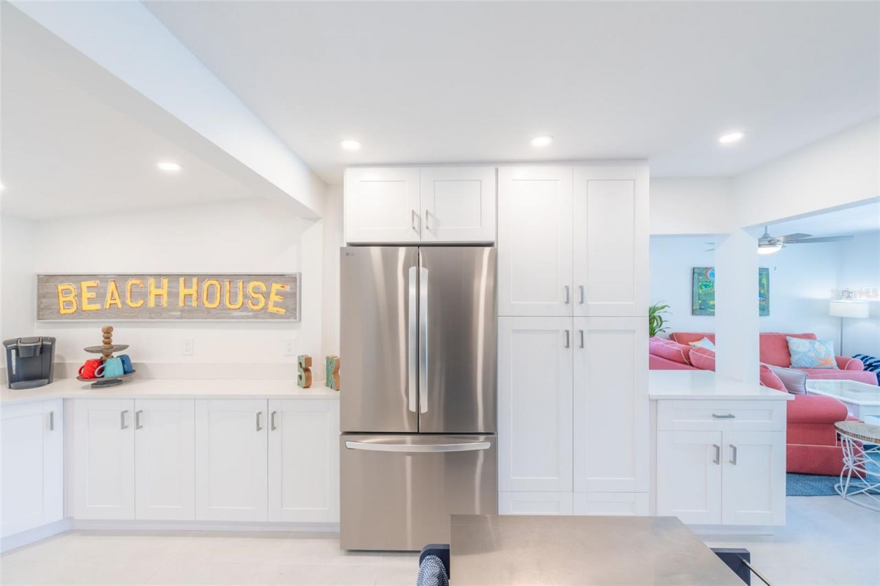 8302 Midnight Pass Road, Sarasota, FL 34242 Photo