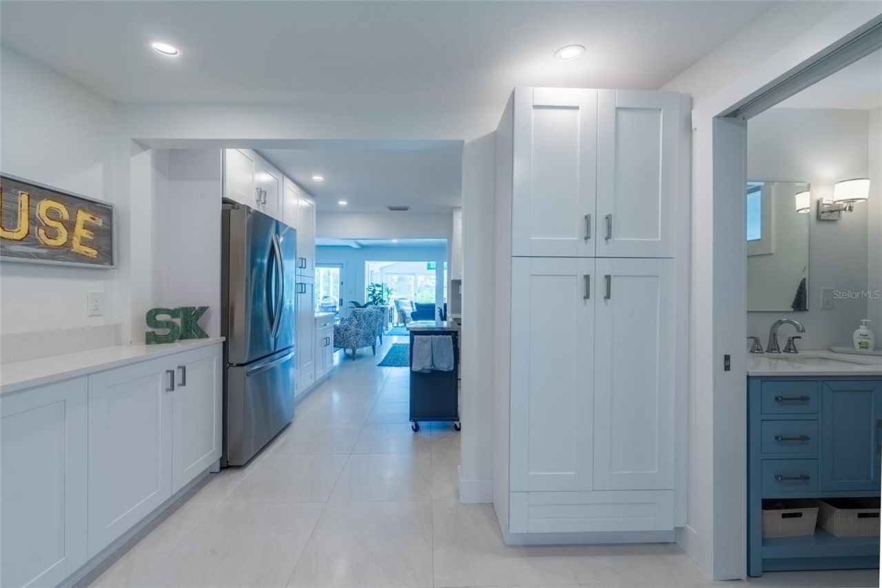 8302 Midnight Pass Road, Sarasota, FL 34242 Photo