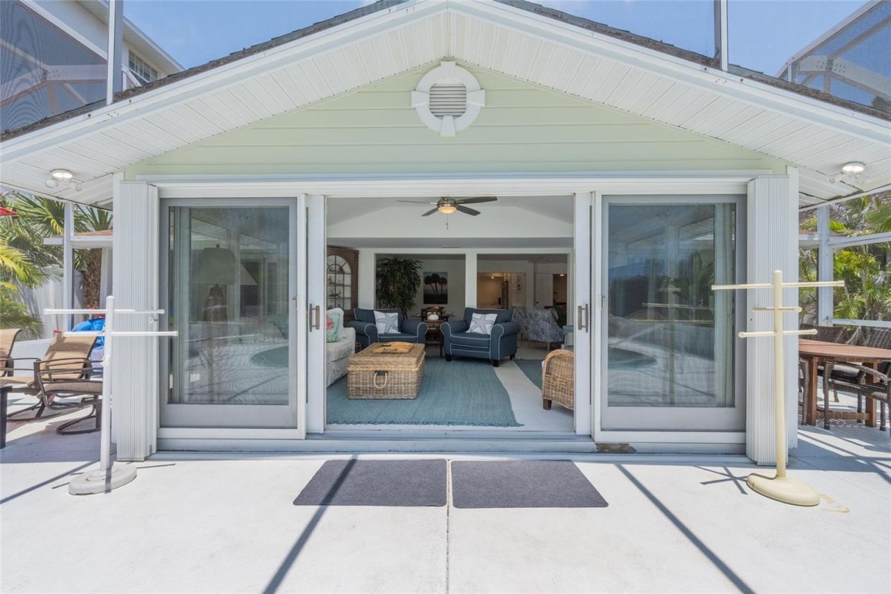 8302 Midnight Pass Road, Sarasota, FL 34242 Photo