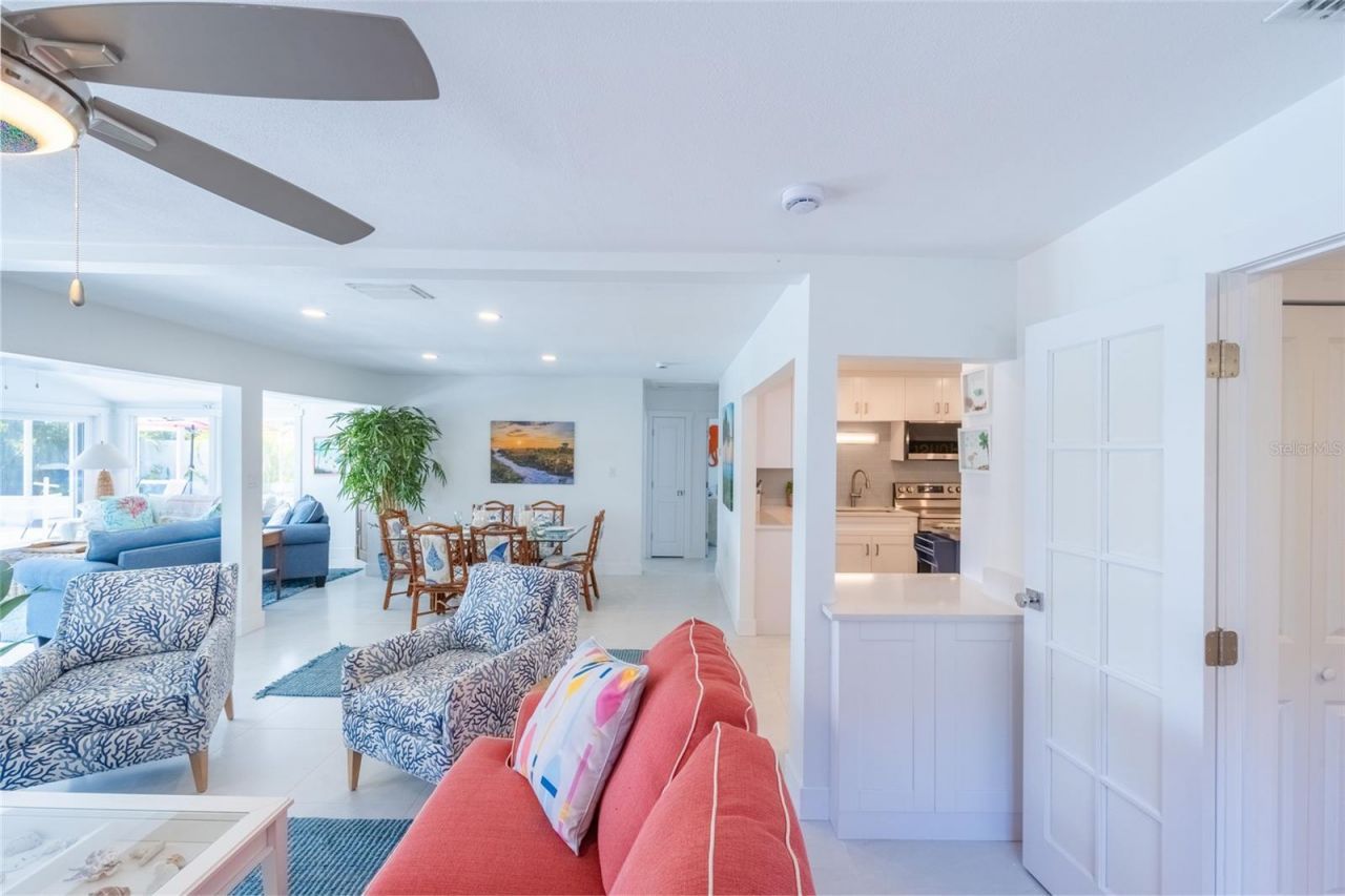 8302 Midnight Pass Road, Sarasota, FL 34242 Photo