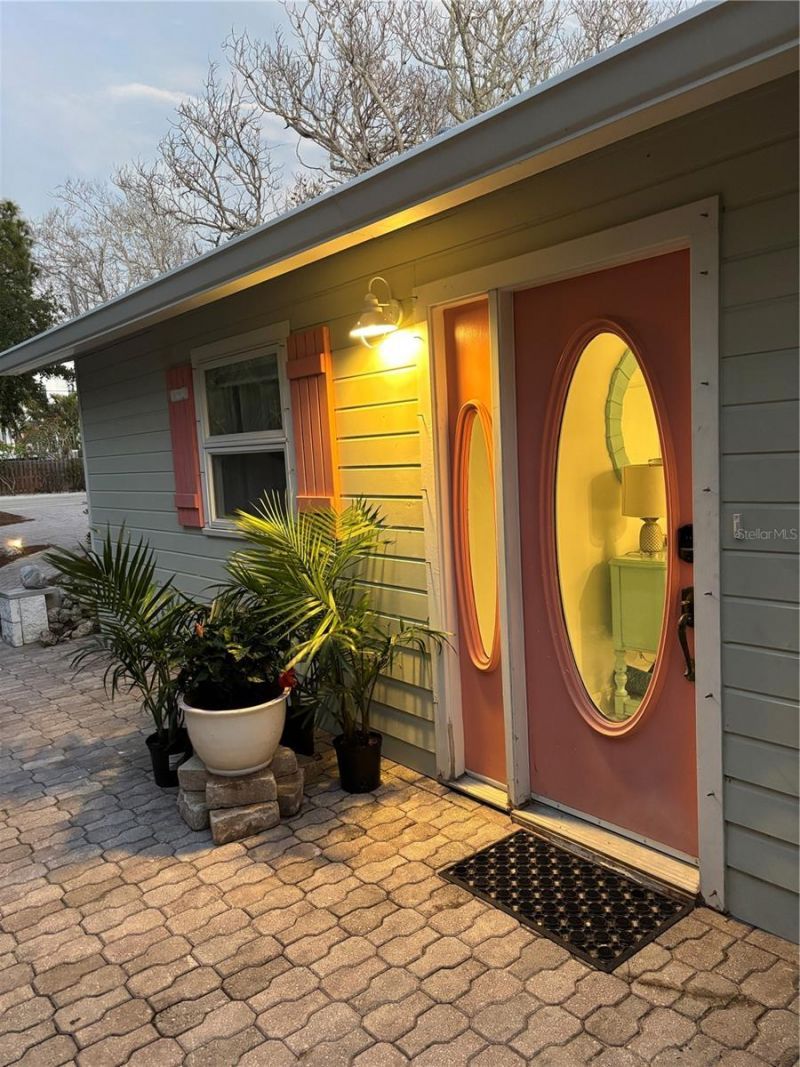 8302 Midnight Pass Road, Sarasota, FL 34242 Photo