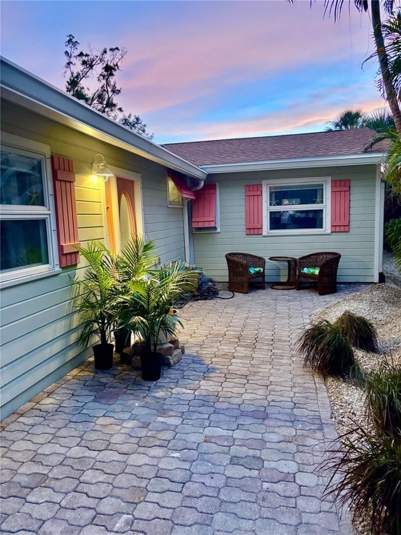 8302 Midnight Pass Road, Sarasota, FL 34242 Photo