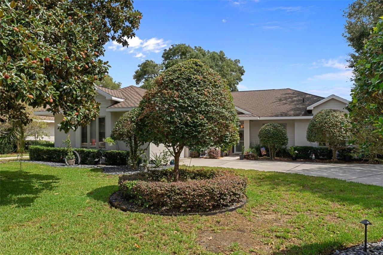 3215 N Pinelake Village Point, Lecanto, FL 34461 Photo