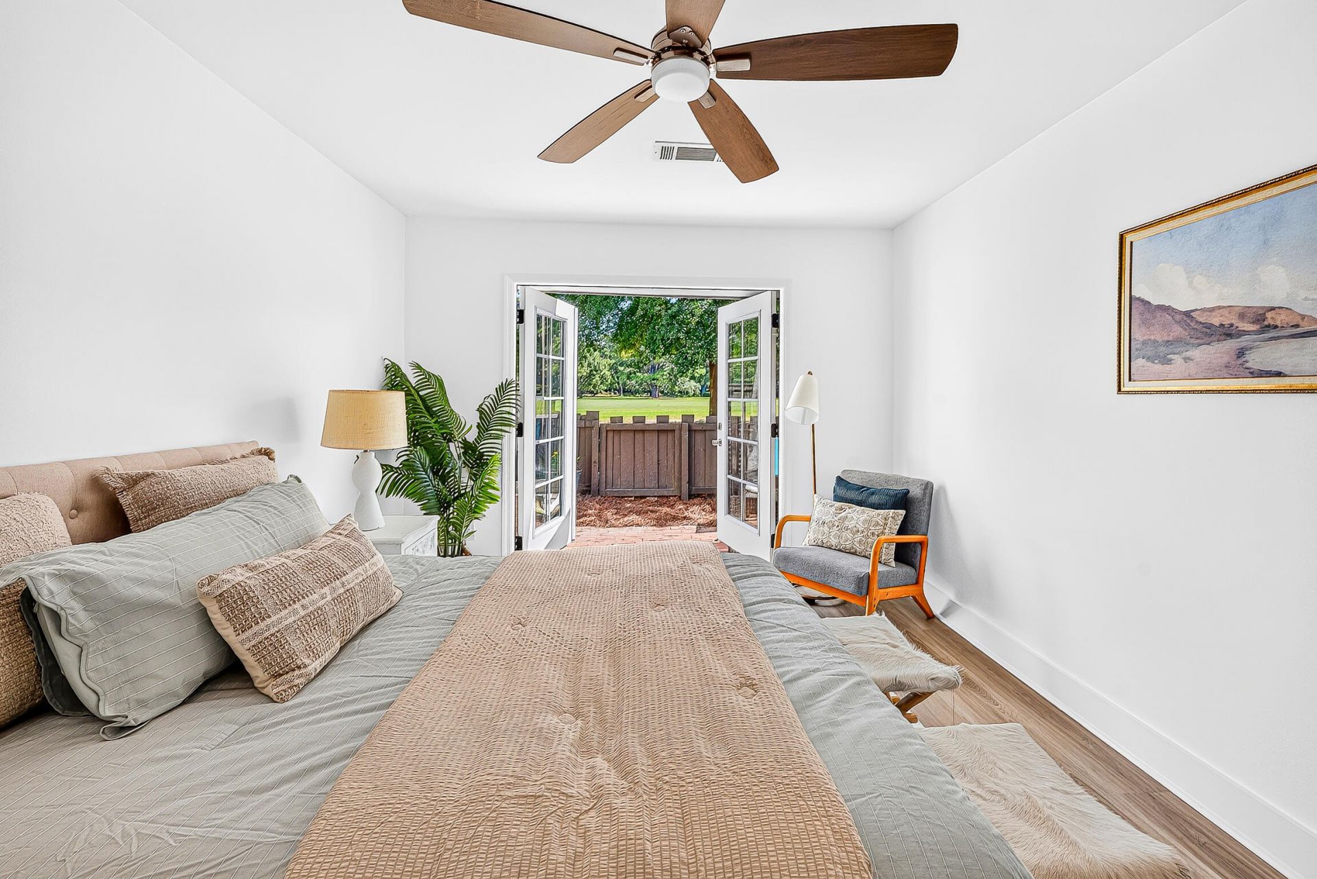 107 Ventura Place Photo 16