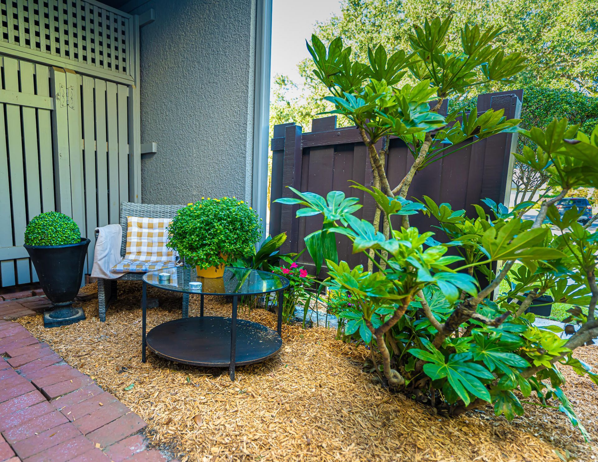 107 Ventura Place Photo 4