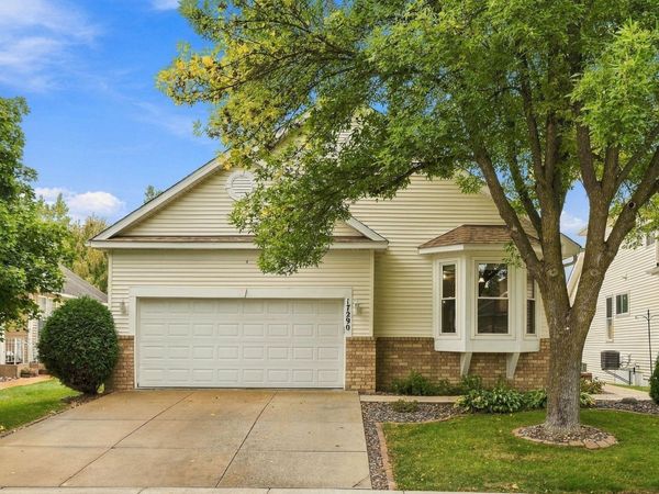 17290 90th Avenue N, Maple Grove, MN 55311