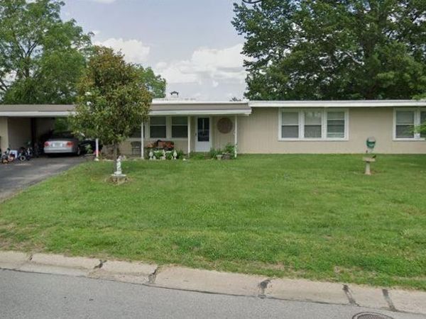 360 Old Meramec Station Road , Manchester, MO 63021