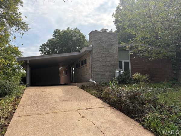 634 Crawford Circle, Sullivan, MO 63080