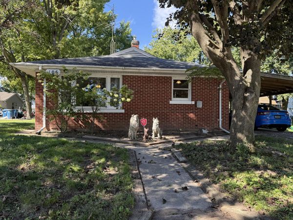 106 S Adams Street , Hebron, IN 46341
