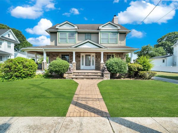 50 Catherine Street , Valley Stream, NY 11581