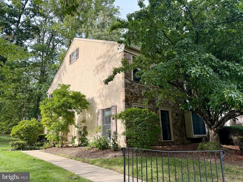 1201 WEATHERSTONE DRIVE , PAOLI, PA 19301