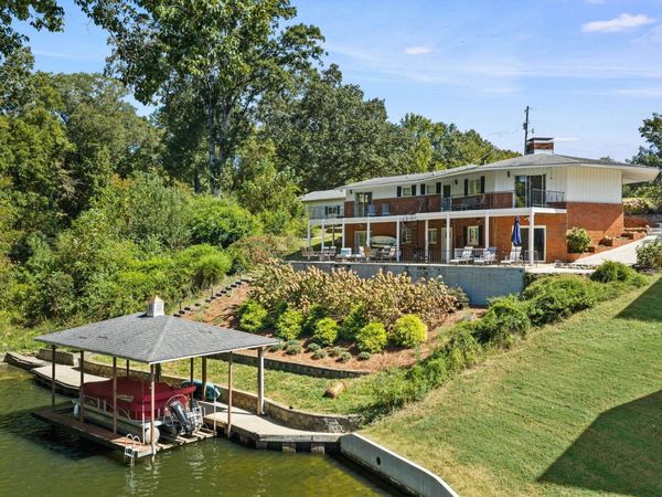85 Kilcoole St, Muscle Shoals, AL 35661