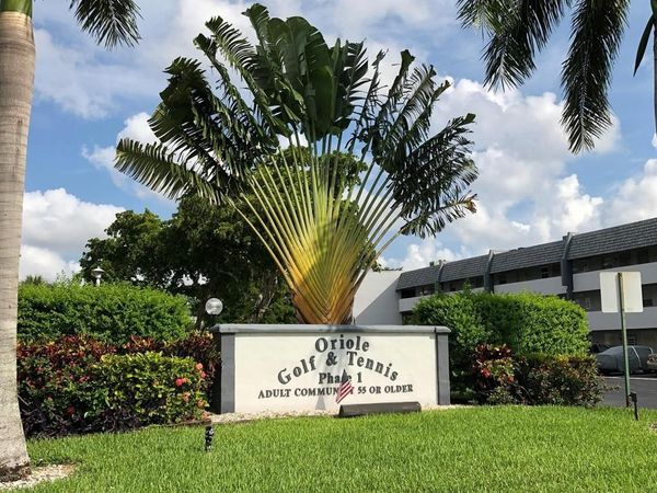 7817 Golf Cir Drive, Unit 210, Margate, FL 33063
