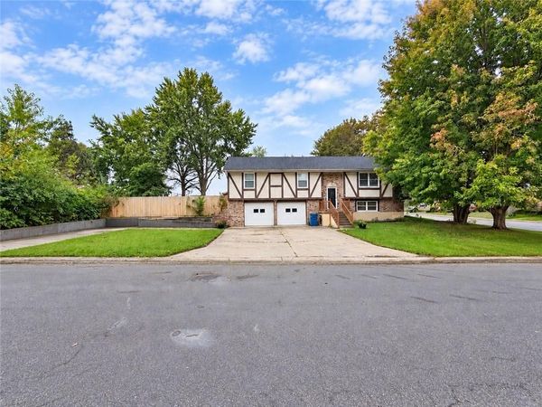 506 W Mcdowell Avenue, Odessa, MO 64076